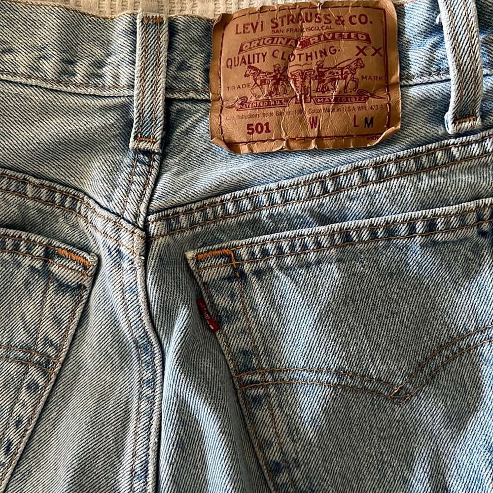 High waisted Levi’s jeans